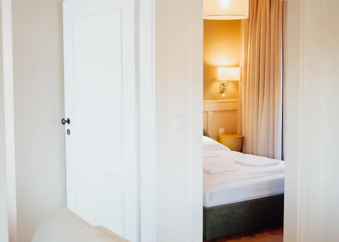 Summit 50s By Hillside Апартаменты