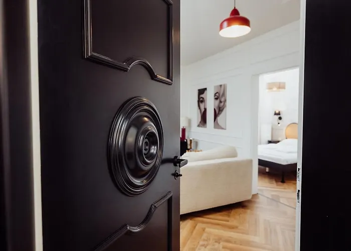 Summit 50s By Hillside Apartament *